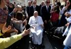 El Papa reapareció por sorpresa ante los fieles en la Plaza San Pedro