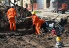 La Municipalidad avanza en la reparación del histórico bache de Alberdi y Calchines