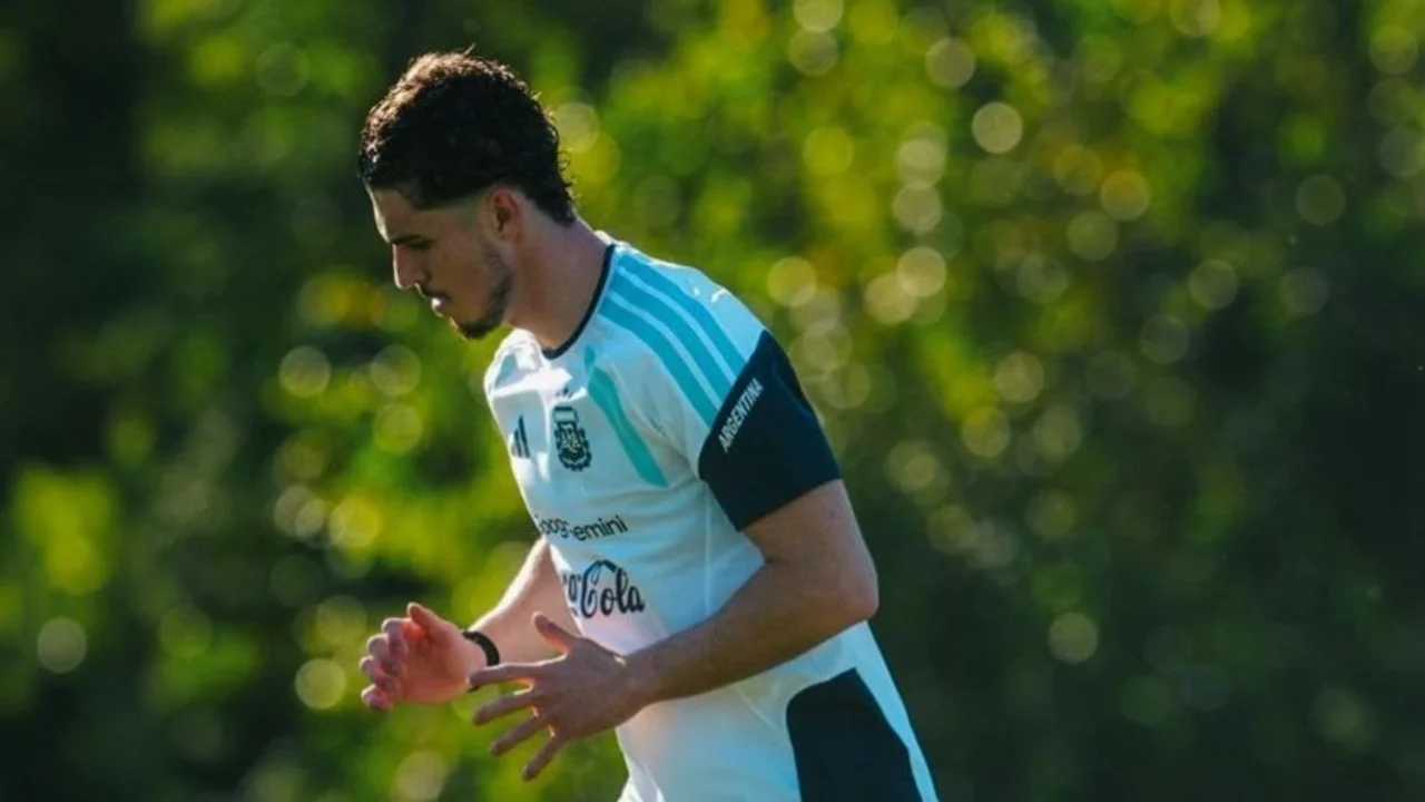 Scaloni se emocionó hasta las lágrimas y abandonó la conferencia de prensa al hablar de Panichelli