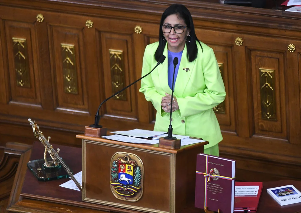 Estados Unidos levanta las sanciones contra Delcy Rodríguez