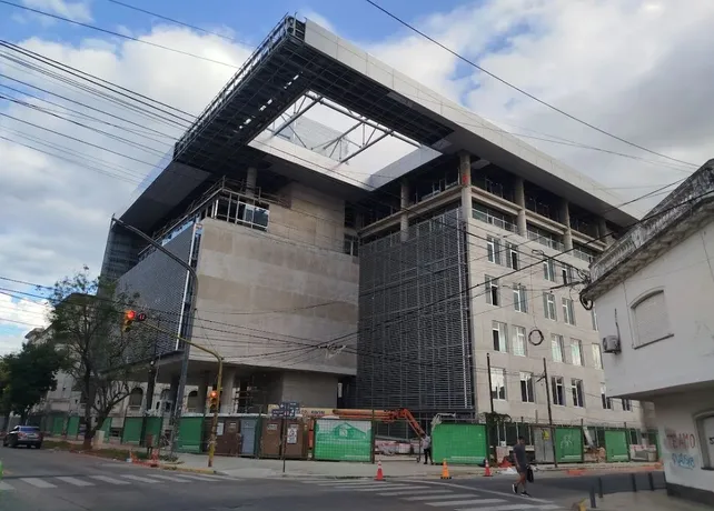 La pelea de los ministerios públicos por entrar al nuevo Palacio de Justicia: "El Estado se endeudó para pagar ese edificio"