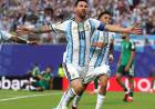 Otro golazo de Messi y un hat-trick inolvidable ante Argelia