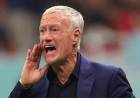 Deschamps metió a Francia en semis y avisó que "no hay que creerse campeones"