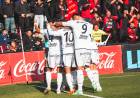 Colón aplastó a Central Norte, quedó segundo y ahora va a la caza del líder Ferro