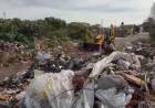 Los Hornos: la Municipalidad limpió un basural a cielo abierto y restituyó el tránsito en una calle 