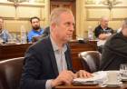 Exigen explicaciones al gobierno de Pullaro por el desvío de $57.000 millones del IAPOS