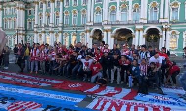 Un día como hoy en 2001 nacía la peña europea Nery Pumpido