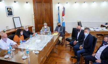 La provincia realizó una nueva propuesta salarial para la administración central