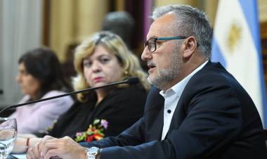 Lewandowski:"Tenemos que poner las diferencias sobre la mesa para establecer un país más federal"