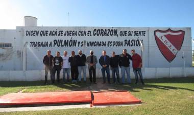 Michlig y Boscarol se reunieron con instituciones y entregaron aportes a los clubes Juniors y Sportivo Suardi