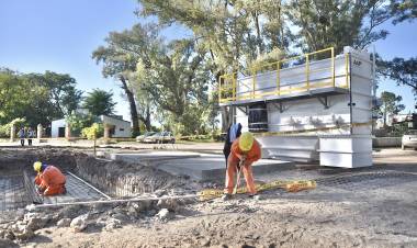 Silvina Serra dio detalles de la obra de agua potable en Colastiné Sur