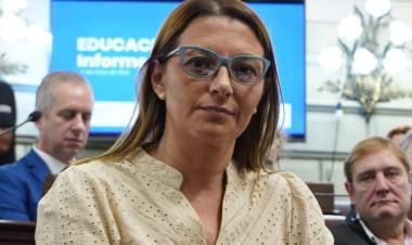 Florito: "En un discurso de dos horas Perotti utilizó solo nueve minutos para hablar de educación"