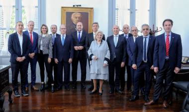 El gobernador Omar Perotti participó del Encuentro Nacional de la Justicia Federal en la ciudad de Rosario
