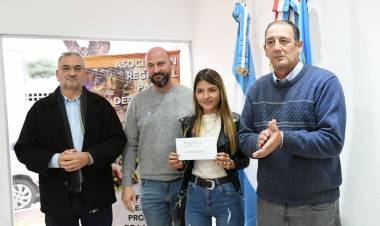 La Asociación Regional para el Desarrollo realizó la entrega de 45 créditos a emprendimientos productivos del Departamento Castellanos, dicho acto se realizó en su Sede Social