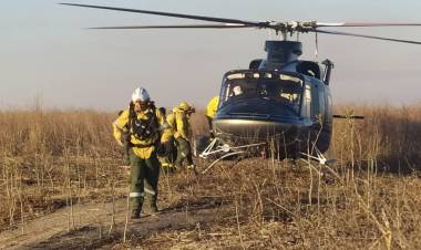 Delta del Paraná: La provincia trabaja en operativo interministerial para el combate de incendios en Entre Ríos