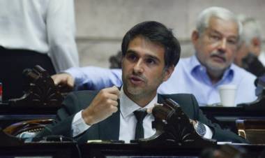 Juan Martín propone agilizar la restitución de terrenos y viviendas usurpadas