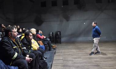 Personal municipal se capacita en el manejo de sustancias peligrosas