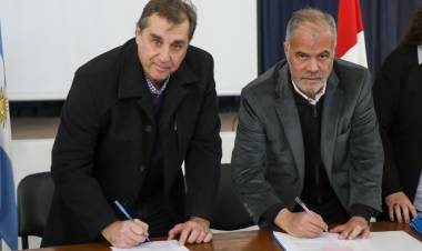 Provincia y Nación firmaron nuevos convenios para promoción y protección de derechos de la primera infancia