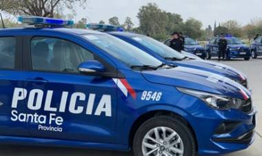 Entrega de móviles policiales en el marco de la celebración del 9 de Julio en Rafaela