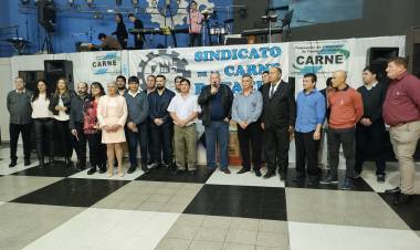 Calvo paricipó de la celebración del festejo por el Dia del Trabajador de la Carne