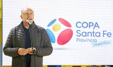 Perotti participó de la presentación de la Copa Santa Fe Provincia Deportiva de Básquetbol