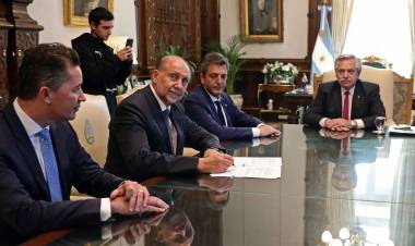 Acueducto Santa Fe - Córdoba: Perotti firmó el Convenio de Garantía entre la República Argentina y el Fondo Kuwaití