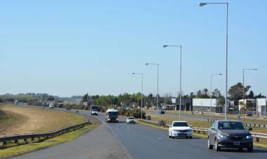 Vialidad finalizó la repavimentación de la autopista entre Rosario y Roldán