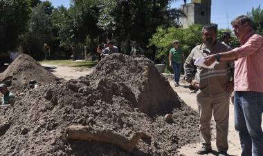 Jatón supervisó el avance de obras integrales en Colastiné Norte