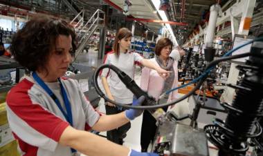 Alejandra Zogbi analizó el rol de la mujer en el ámbito de la industria santafesina