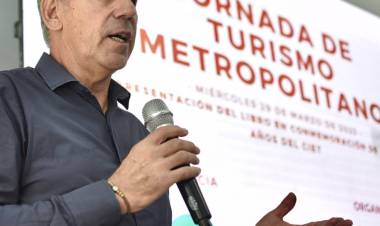 Jatón firmó convenios para potenciar el turismo en el Área Metropolitana