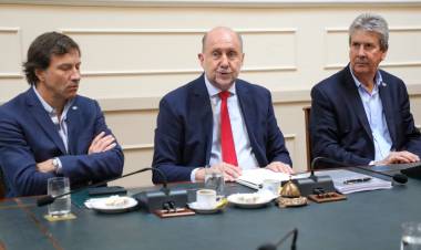 Perotti participó de la presentación del Plan Federal Agroindustrial