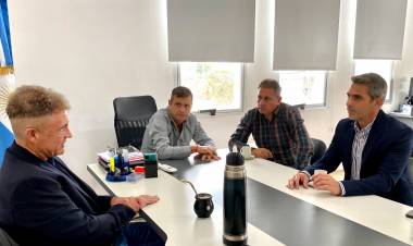 Saleme recorrió el Cordón Industrial del Gran Rosario