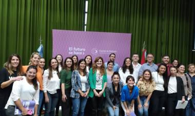 La provincia participó de un encuentro Políticas de Cuidado en entornos laborales en Rafaela