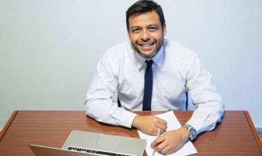 Rodrigo Alvizo: "Convivimos con una gestión municipal que no cumple con las necesidades básicas"