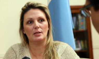 Verónica Geese: "Ser senador no es repartir subsidios o presenciar fiestas" 