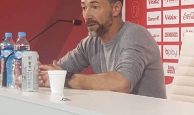 Kily González estalló por el arbitraje ante Boca: "No me gustan que me roben"