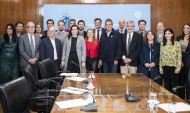 La provincia acompaña políticas nacionales que buscan fomentar el desarrollo de la biotecnología y la nanotecnología en el país