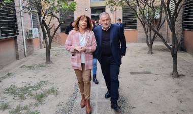 Lewandowski: “Ahora en Santa Fe los recursos van a obras, hospitales y escuelas; no a timbas financieras”