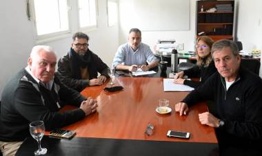 La Municipalidad se reunió con las empresas de transporte