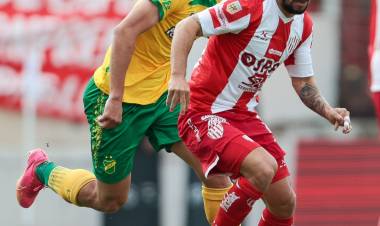 En Santa Fe, Unión empató con Defensa sin goles