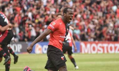 Colón goleó a Talleres y se mantiene vivo