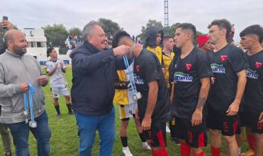 Con un gran marco de público finalizó la Copa de Fútbol “Dpto. San Cristóbal”, coronándose Campeón Juniors de Suardi