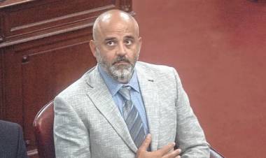 Fabian Palo Oliver: "Estamos analizando y trabajando en las maneras y recursos para realizar la reparación del puente Carretero"