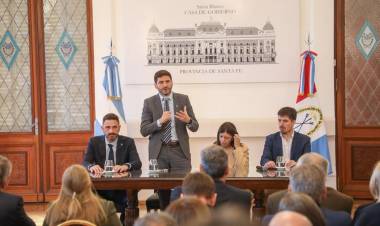 “El Gobierno de Santa Fe va a descontar el día a todos los empleados públicos que hicieron paro”