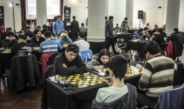 El Torneo Abierto de Ajedrez «Homenaje a la Bandera» fue un éxito rotundo