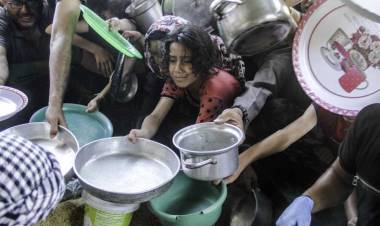 Jordania envió camiones con ayuda humanitaria a la franja de Gaza