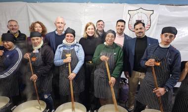 La Vicegobernadora Gisela Scaglia celebra la tradición de la Bagna Cauda