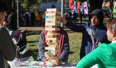 “Santa Fe Acá” llevó servicios, políticas públicas y espectáculos a Plaza España