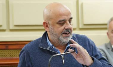 Palo Oliver quiere una Constitución fundacional y progresista