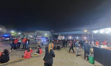 Previas organizadas: Luego de 10 años volvieron a ingresar los colectivos a Centenario durante un partido de Colón